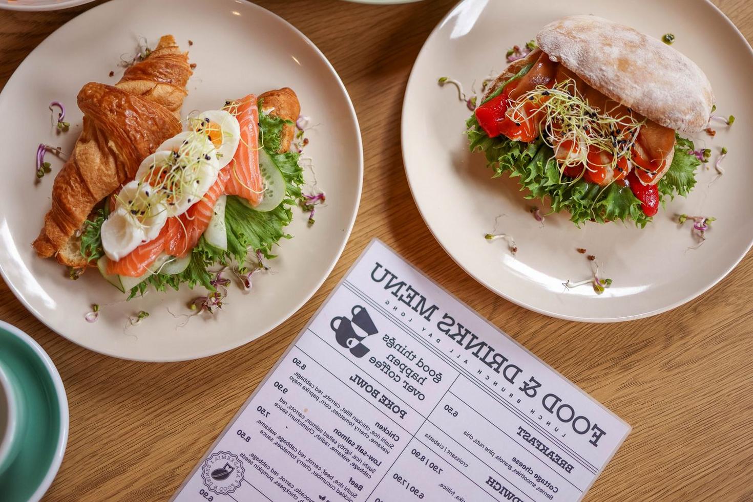 Fresh Bistro Salmon Croissant