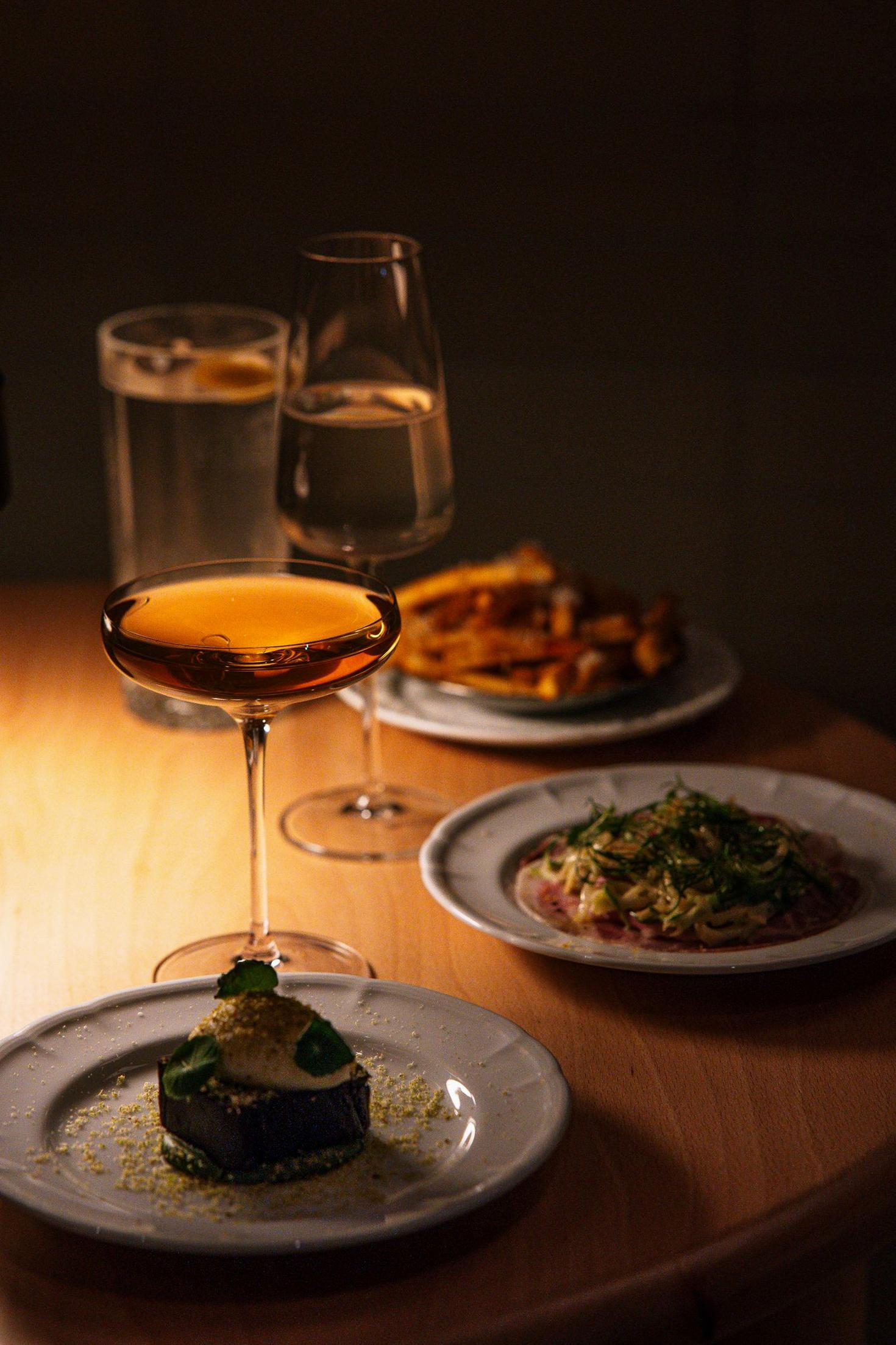 Atmospheric Dining